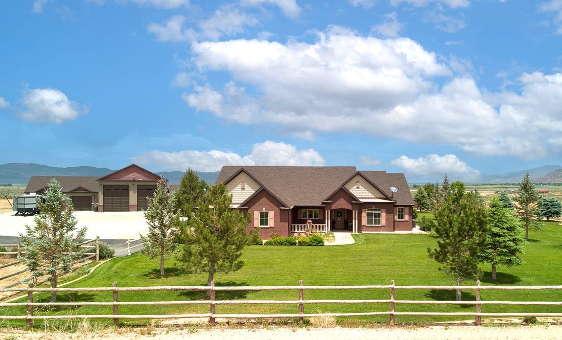 House in Parowan, Utah, United States 2 - 17343966