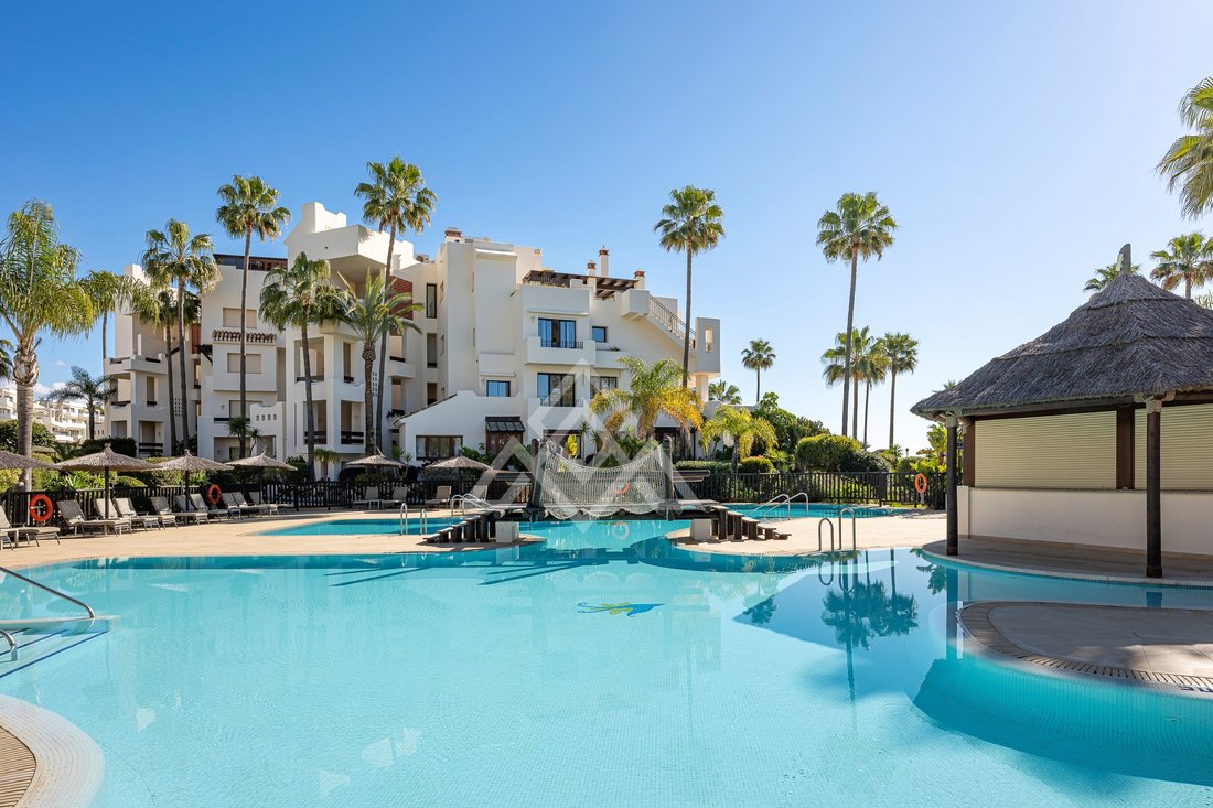 Apartment in Estepona, Andalusia, Spain 1 - 17340078