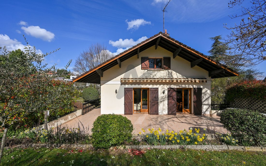 House in Collonges-au-Mont-d'Or, Auvergne-Rhône-Alpes, France 2 - 17341923