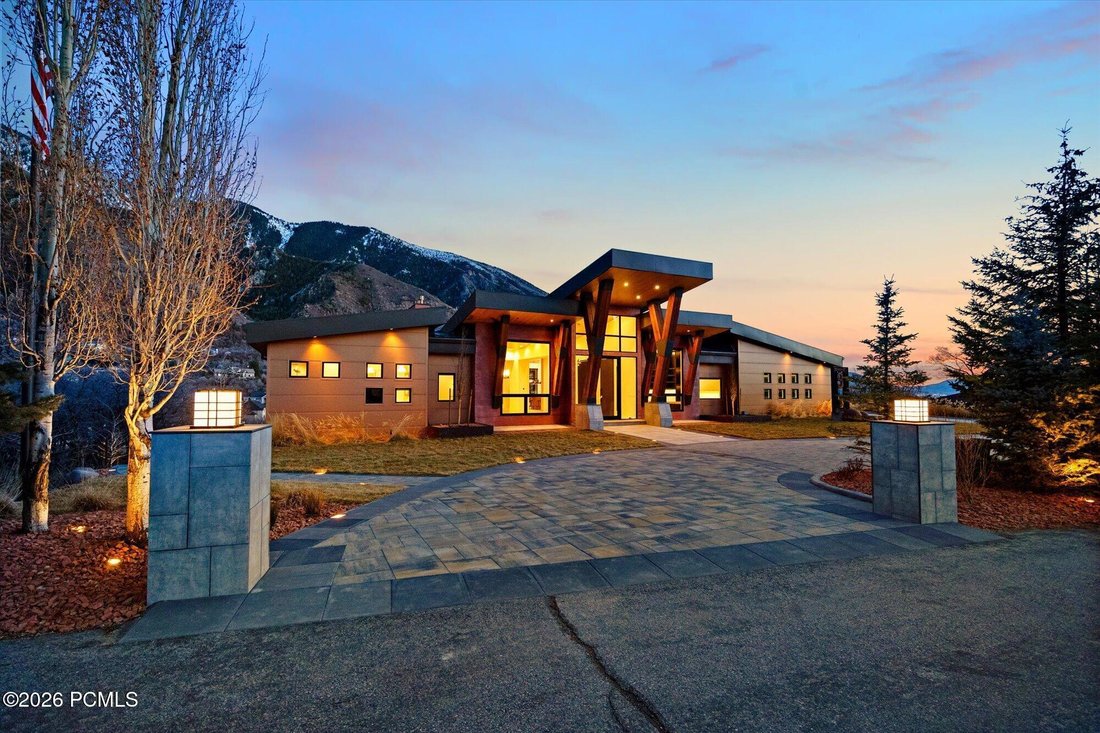 House in Sandy, Utah, United States 2 - 17341949