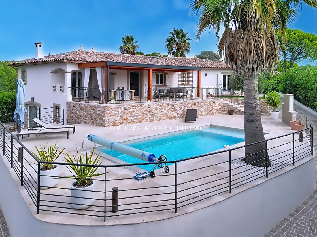 Villa in Le Dramont-Agay-Anthéor-Le Trayas, Saint-Raphaël, France 2 - 16968820