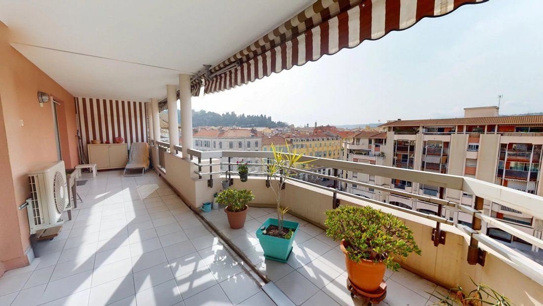 Apartment in Le Port, Nice, France 1 - 17340853