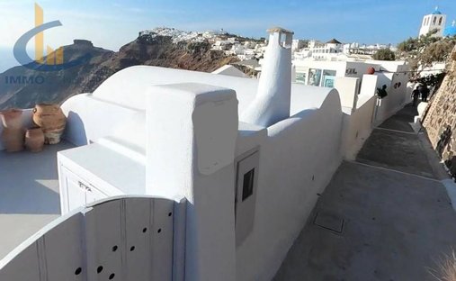 House in Thira, Aegean, Greece 1