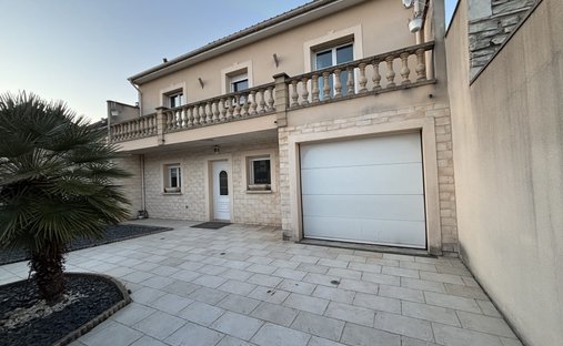 House in Lagny-sur-Marne, Ile-de-France, France 1
