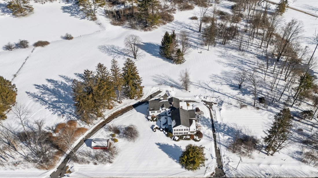 House in Richmond, Massachusetts, United States 5 - 17340414