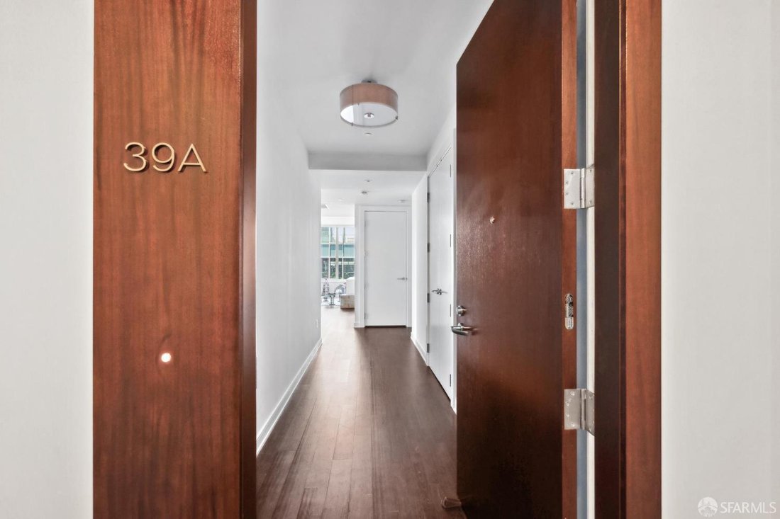 Condo in San Francisco, California, United States 2 - 17340616