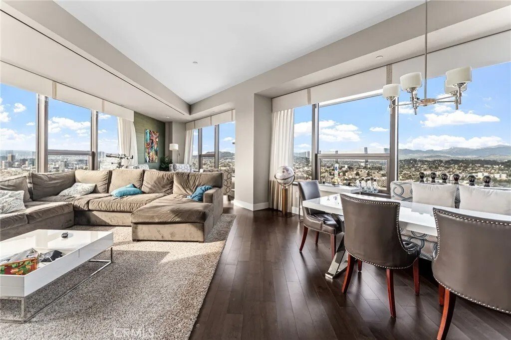 Condo in Los Angeles, California, United States 1 - 17339289
