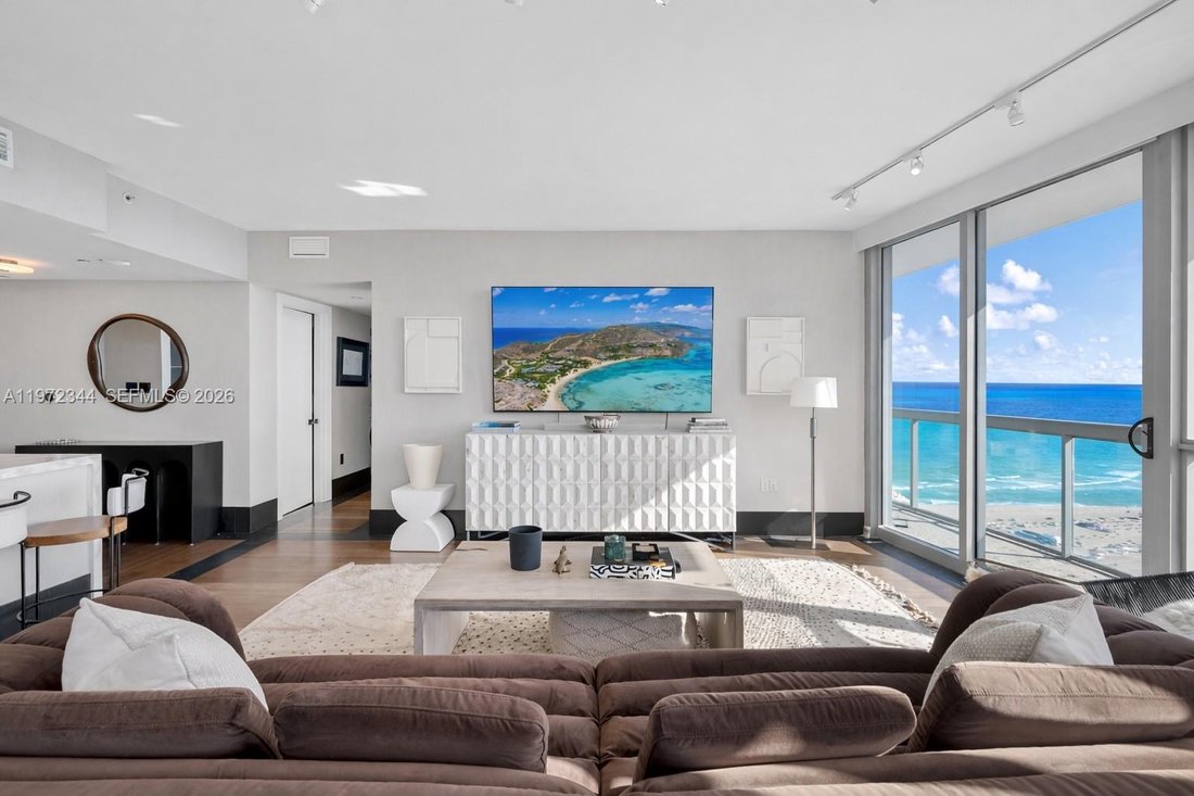 Condo in Miami Beach, Florida, United States 4 - 17342688