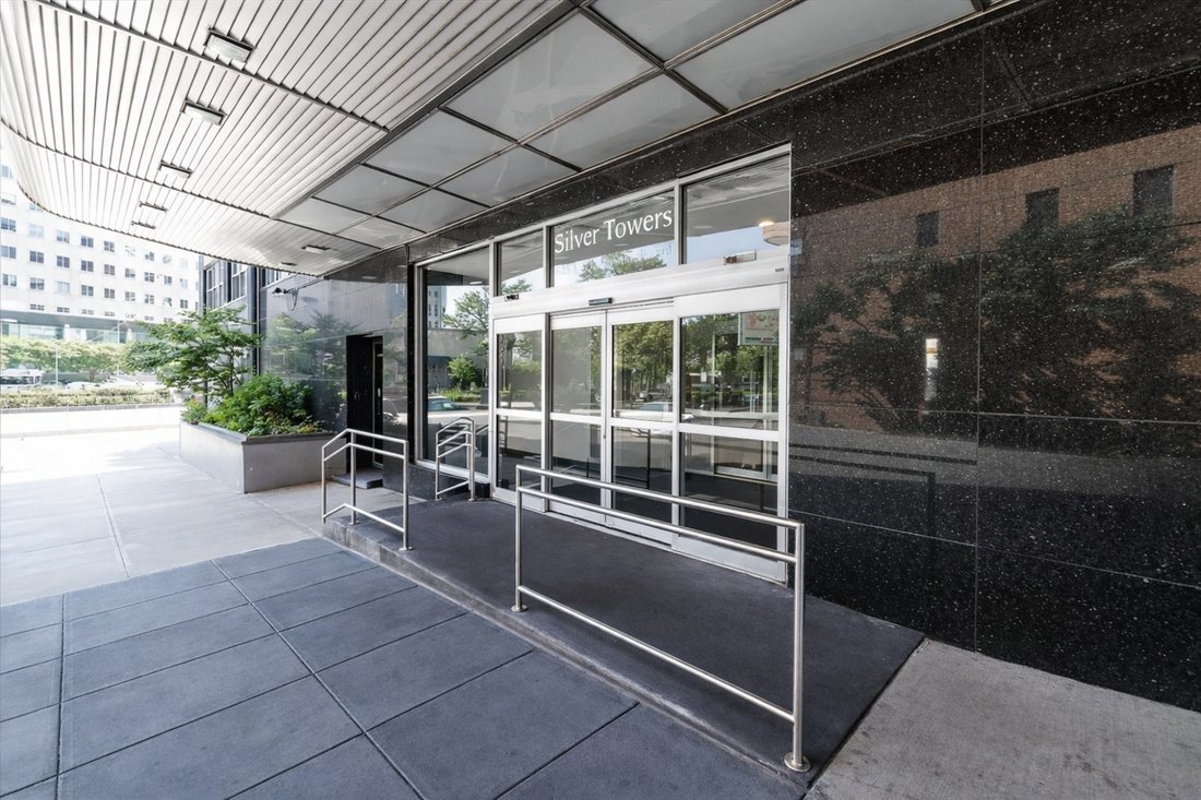 Co Op in New York, New York, United States 2 - 17343745