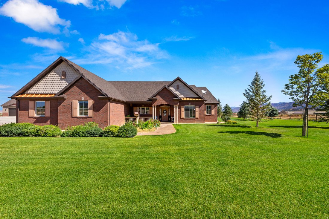 House in Parowan, Utah, United States 3 - 17343966