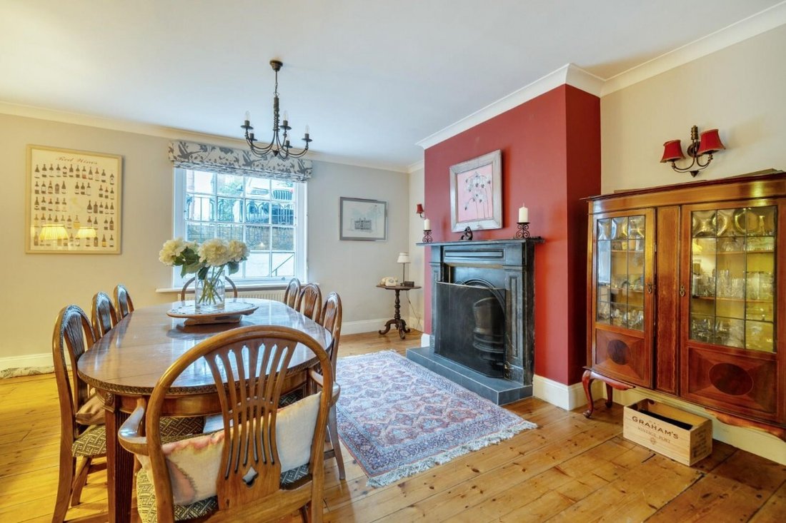 House in Windsor, England 3 - 17340939