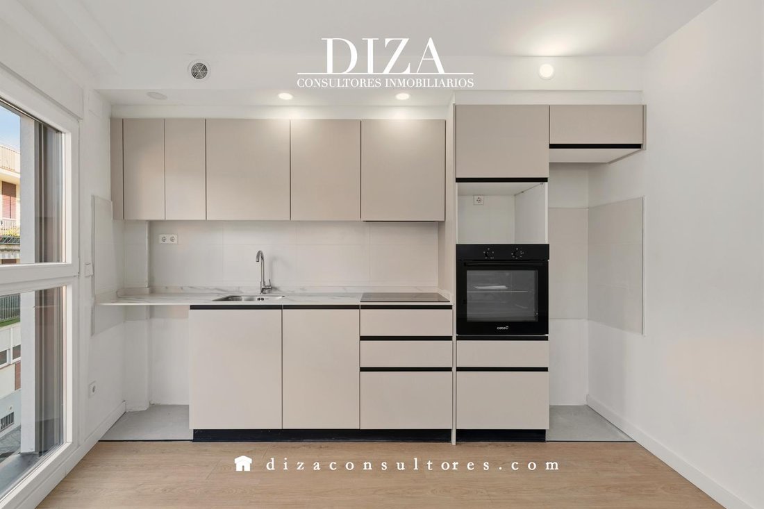 Appartamento a Tetuán, Madrid, Spagna 3 - 17342798