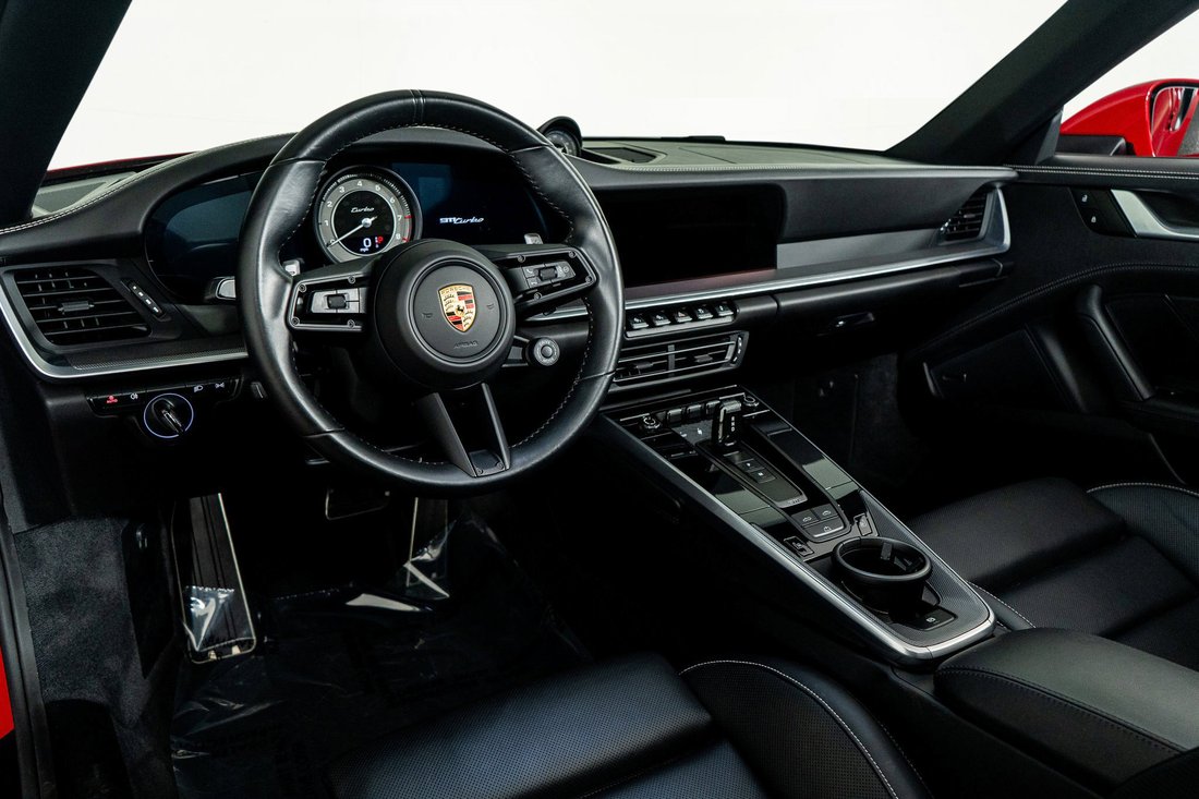 Cabriolet in Pompano Beach, FL, United States 2 - 16539128
