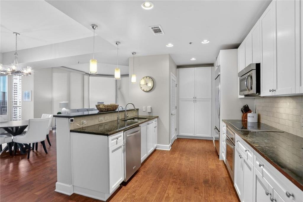 Condo in Atlanta, Georgia, United States 4 - 17344247