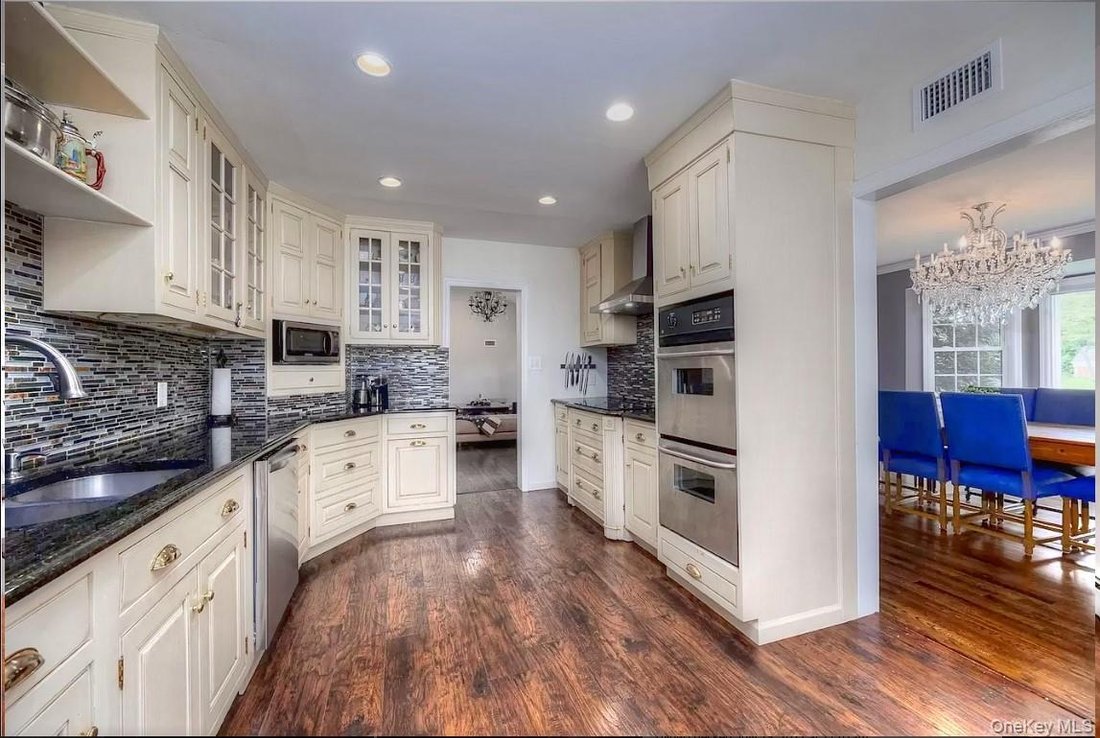 House in Rockville Centre, New York, United States 5 - 17339929
