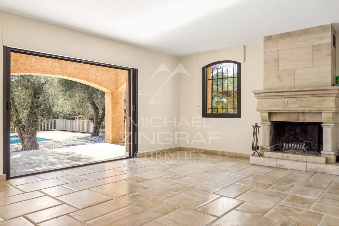 Villa in Mougins, Provence-Alpes-Côte d'Azur, France 4 - 17339880