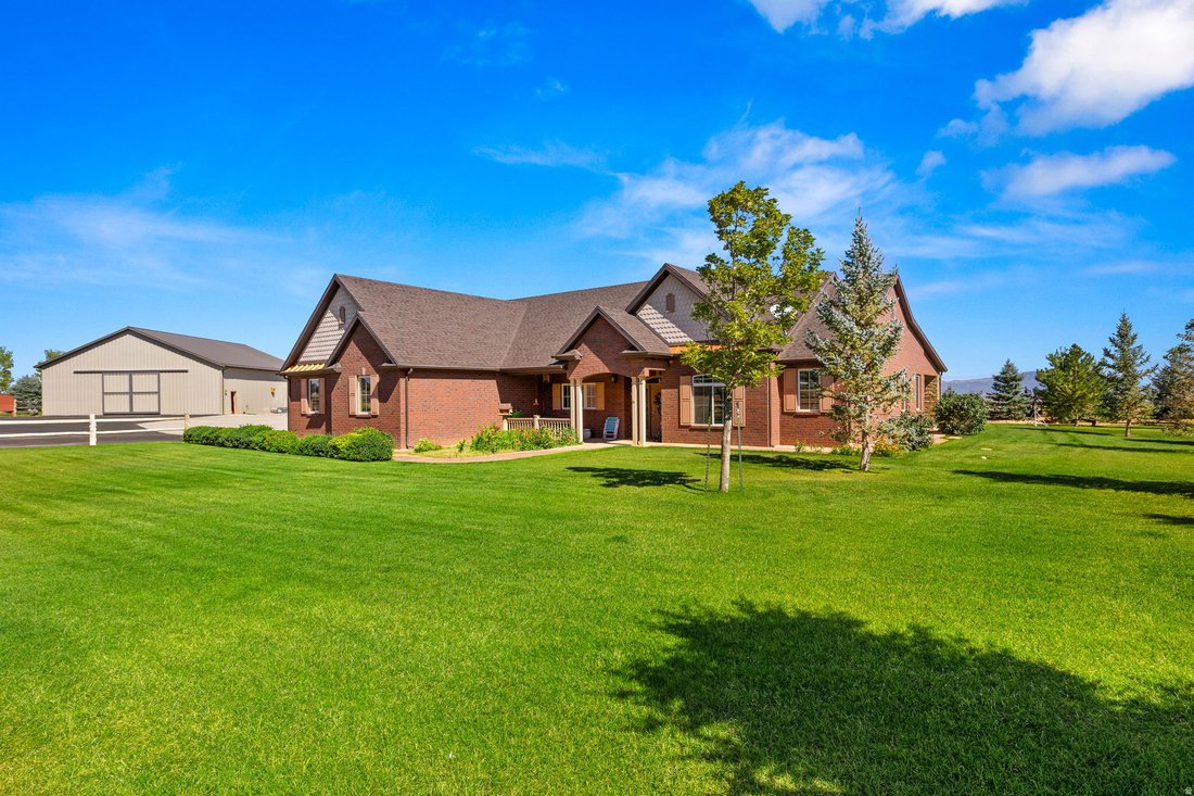 House in Parowan, Utah, United States 1 - 17343966