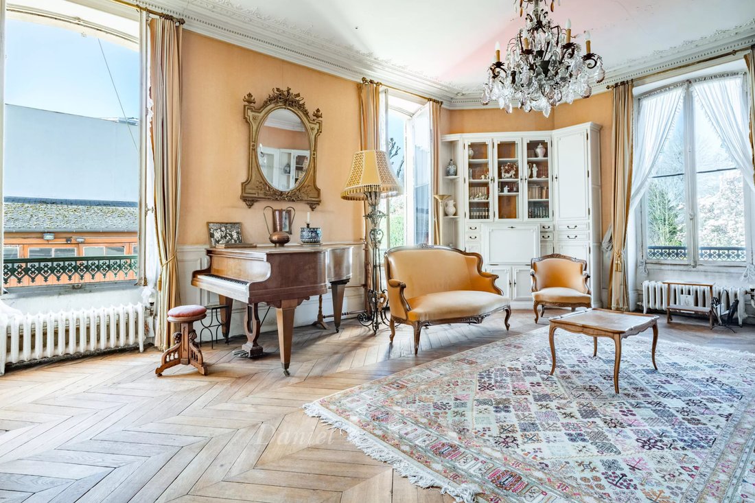 Apartment in Saint-Germain-en-Laye, Ile-de-France, France 2 - 17340985