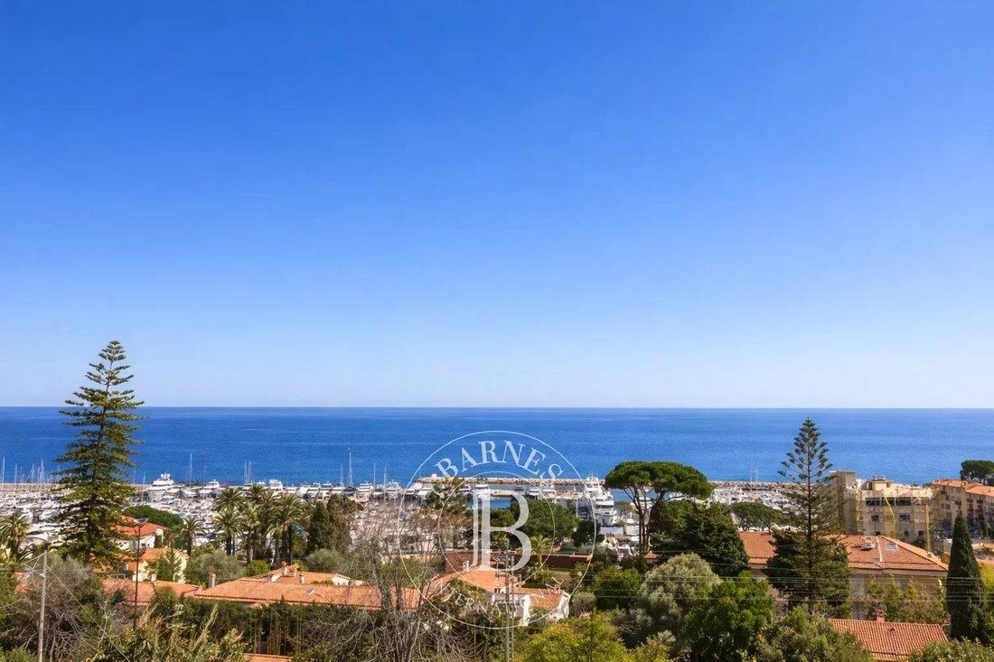 Apartment in Beaulieu-sur-Mer, Provence-Alpes-Côte d'Azur, France 1 - 17325134