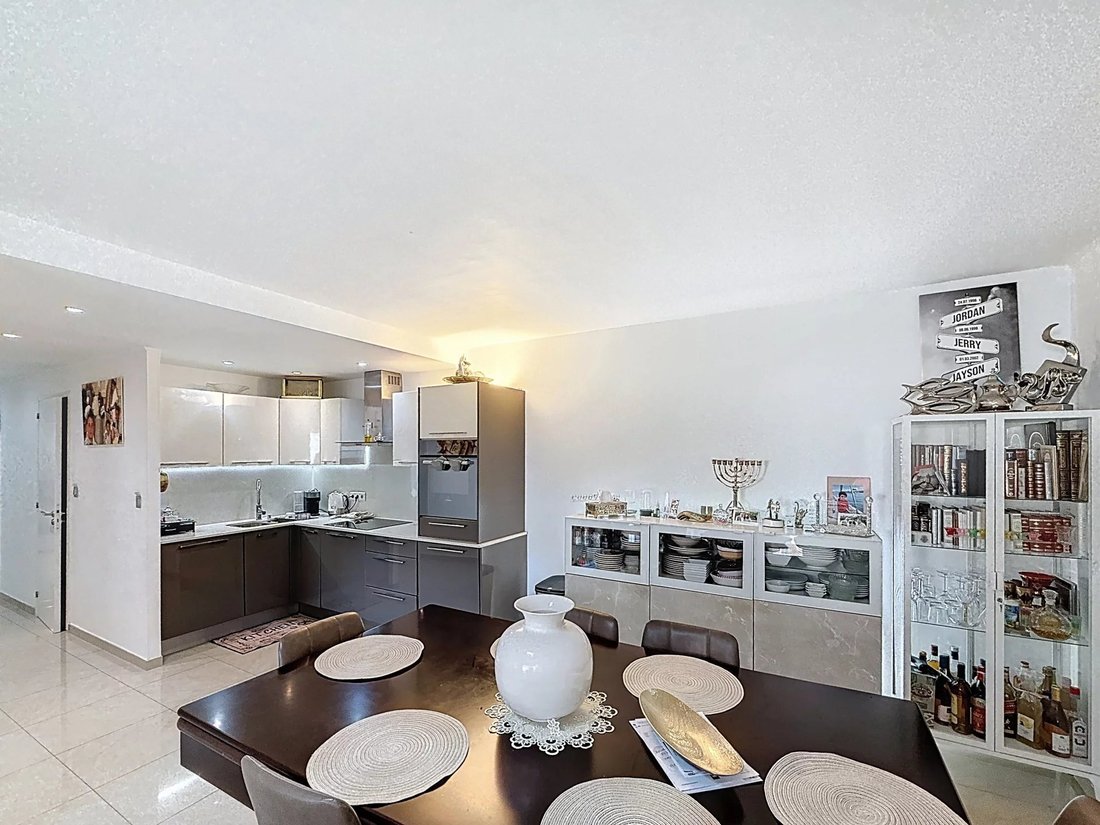 Apartment in La Source, Cannes, France 4 - 17344844