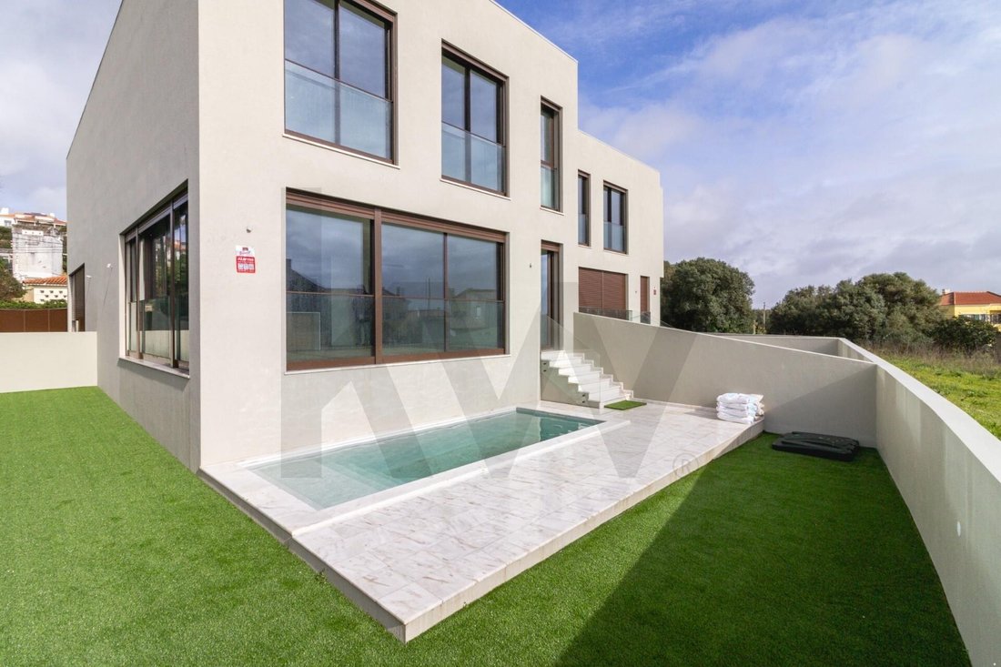 Townhouse in Alcabideche, Lisbon, Portugal 1 - 17345137