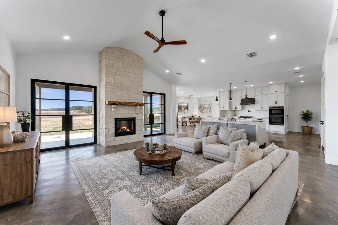 House in Briggs, Texas, United States 4 - 17342413