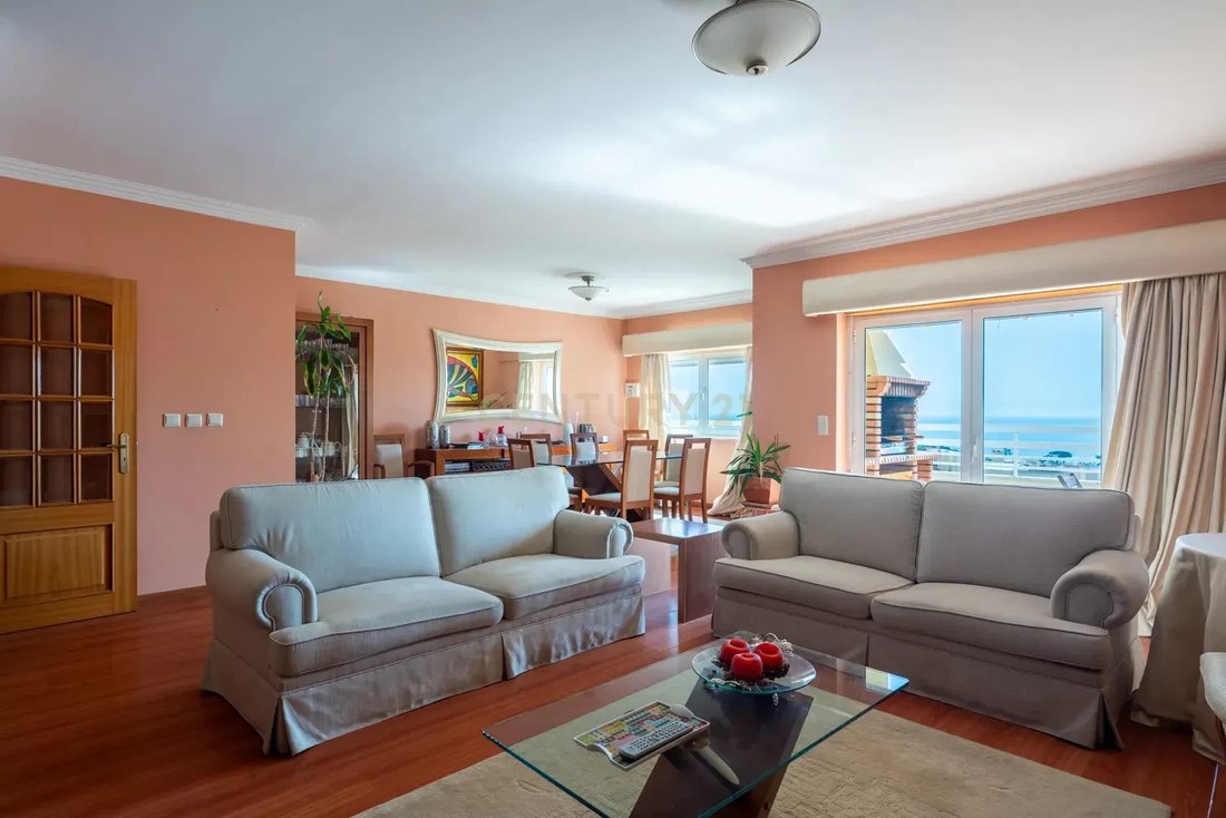 Apartment in Carcavelos e Parede, Lisbon, Portugal 5 - 17339708