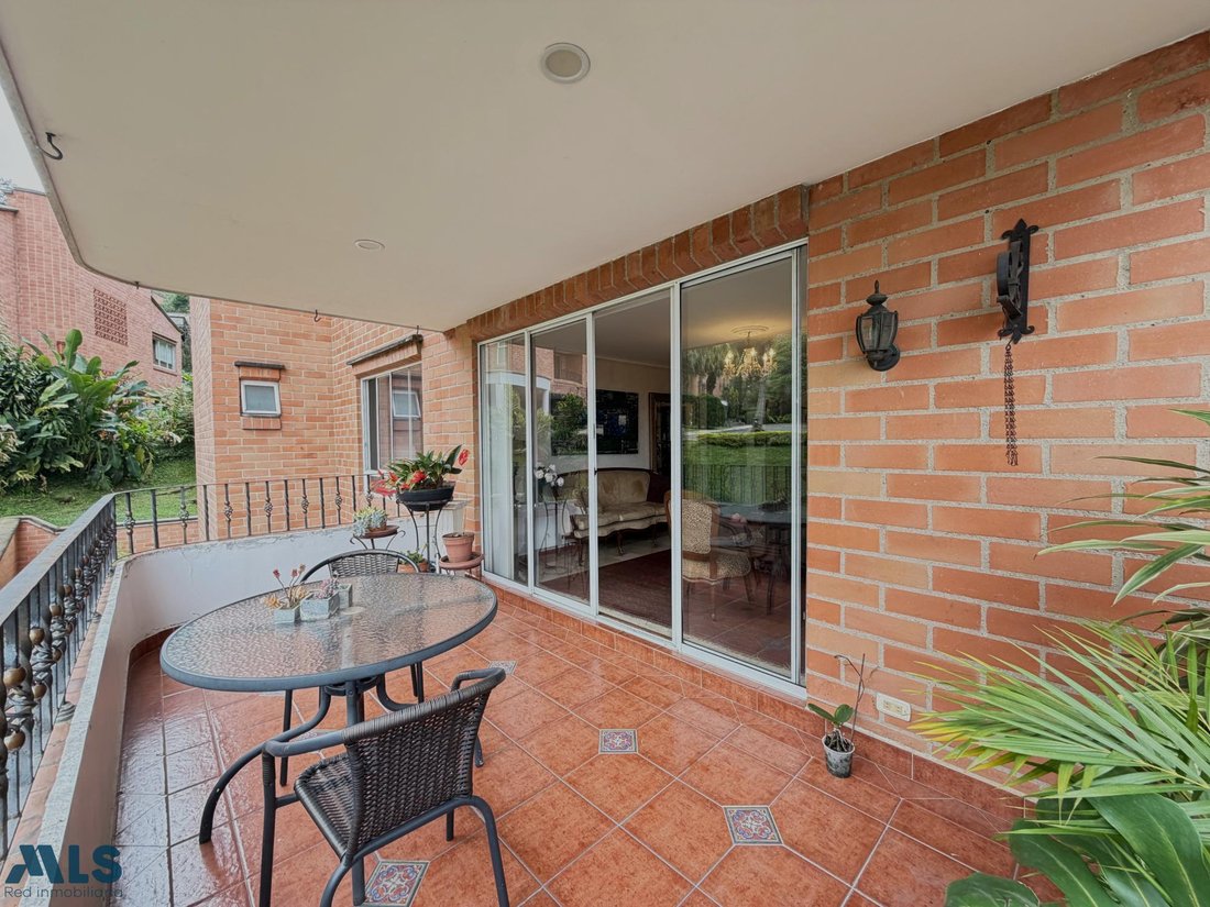 Apartment in Medellín, Antioquia, Colombia 5 - 17339382