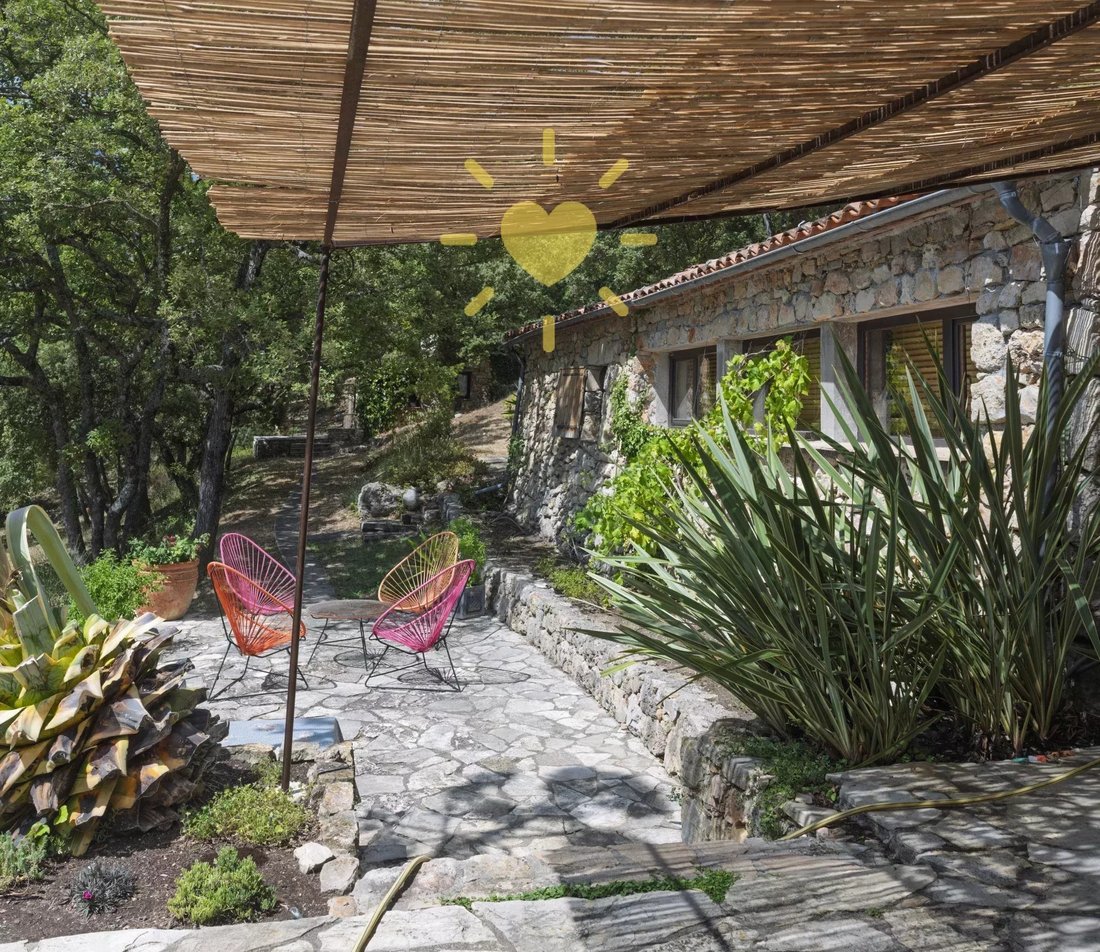 Estate in Callas, Provence-Alpes-Côte d'Azur, France 5 - 17344893