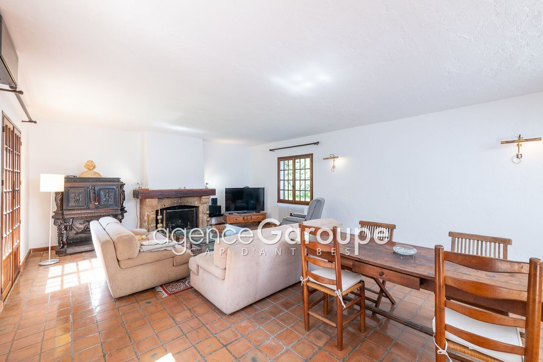 Villa in Antibes, Provence-Alpes-Côte d'Azur, France 5 - 17345092