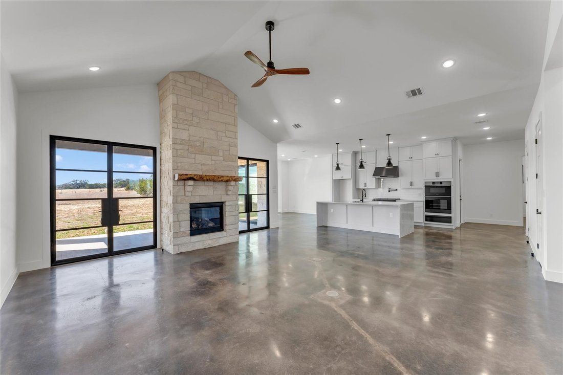 House in Briggs, Texas, United States 5 - 17342413