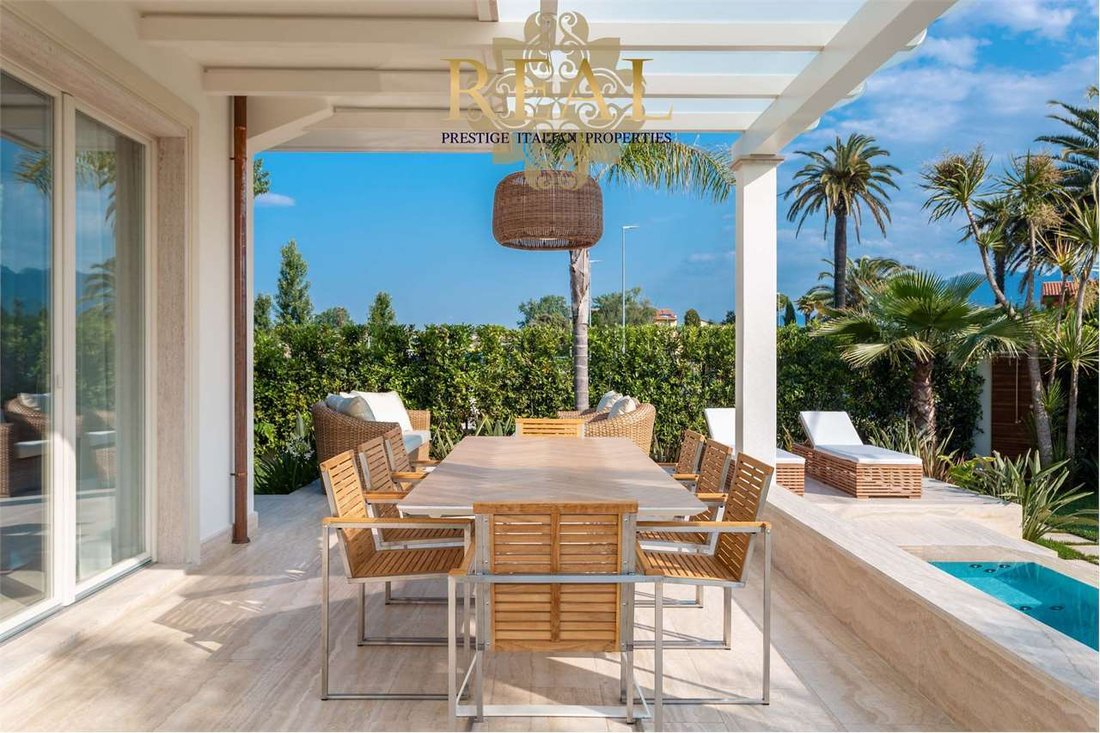 Villa in Center, Forte dei Marmi, Tuscany 4 - 17264175