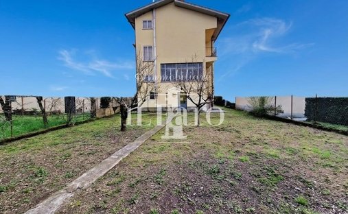 House in Sant'Angelo-Vingone, Campi Bisenzio, Tuscany 1