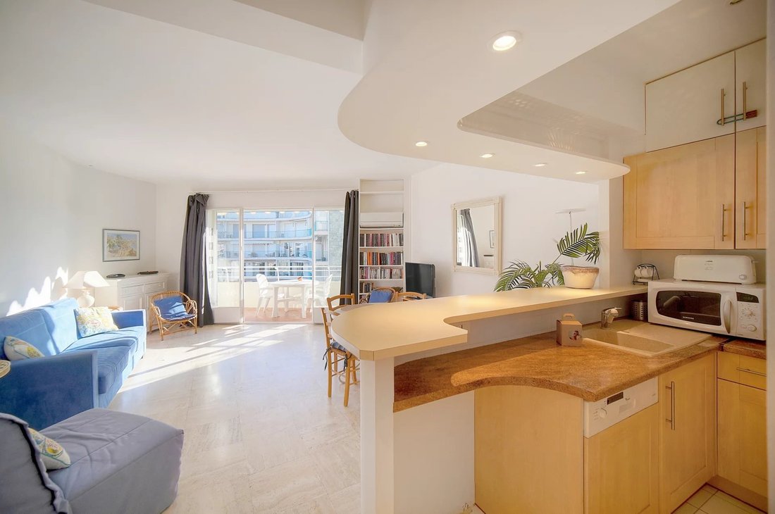 Apartment in Cannes, Provence-Alpes-Côte d'Azur, France 3 - 17344869
