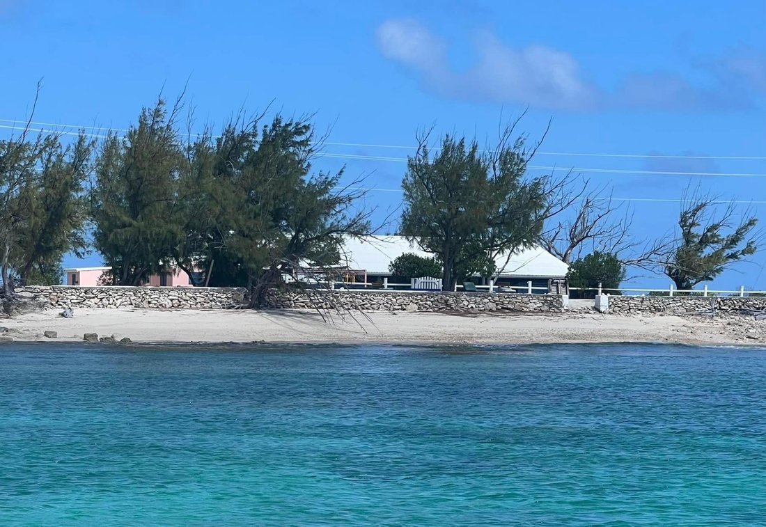 Apartment in Balfour Town, Turks Islands, Turks and Caicos Islands 1 - 17342896
