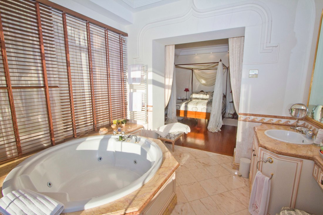 House in Juan les Pins-Gallice, Antibes, France 5 - 17340111