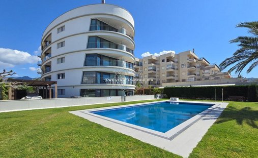 Apartment in Roses, Catalonia, Spain 1