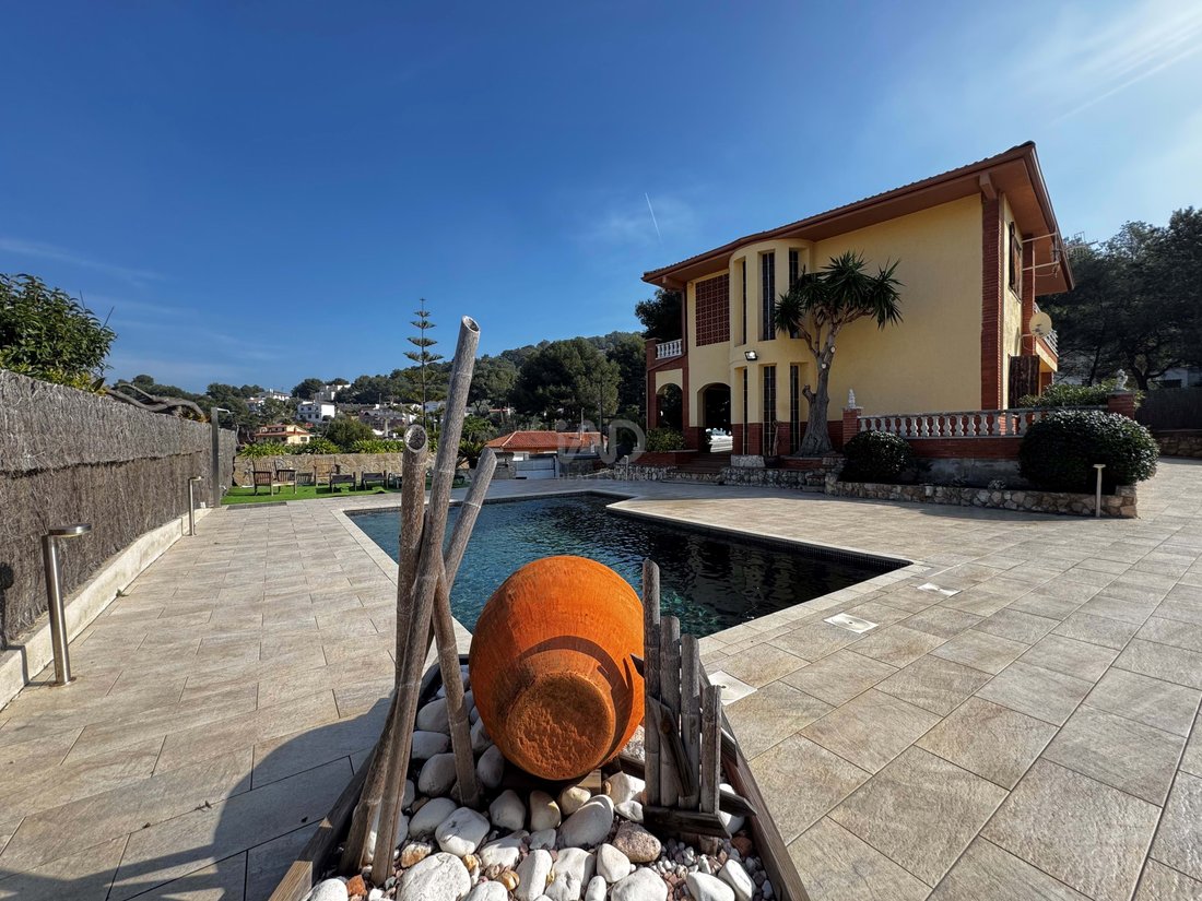 Townhouse in Calafell (District), Calafell, Spain 1 - 17340330