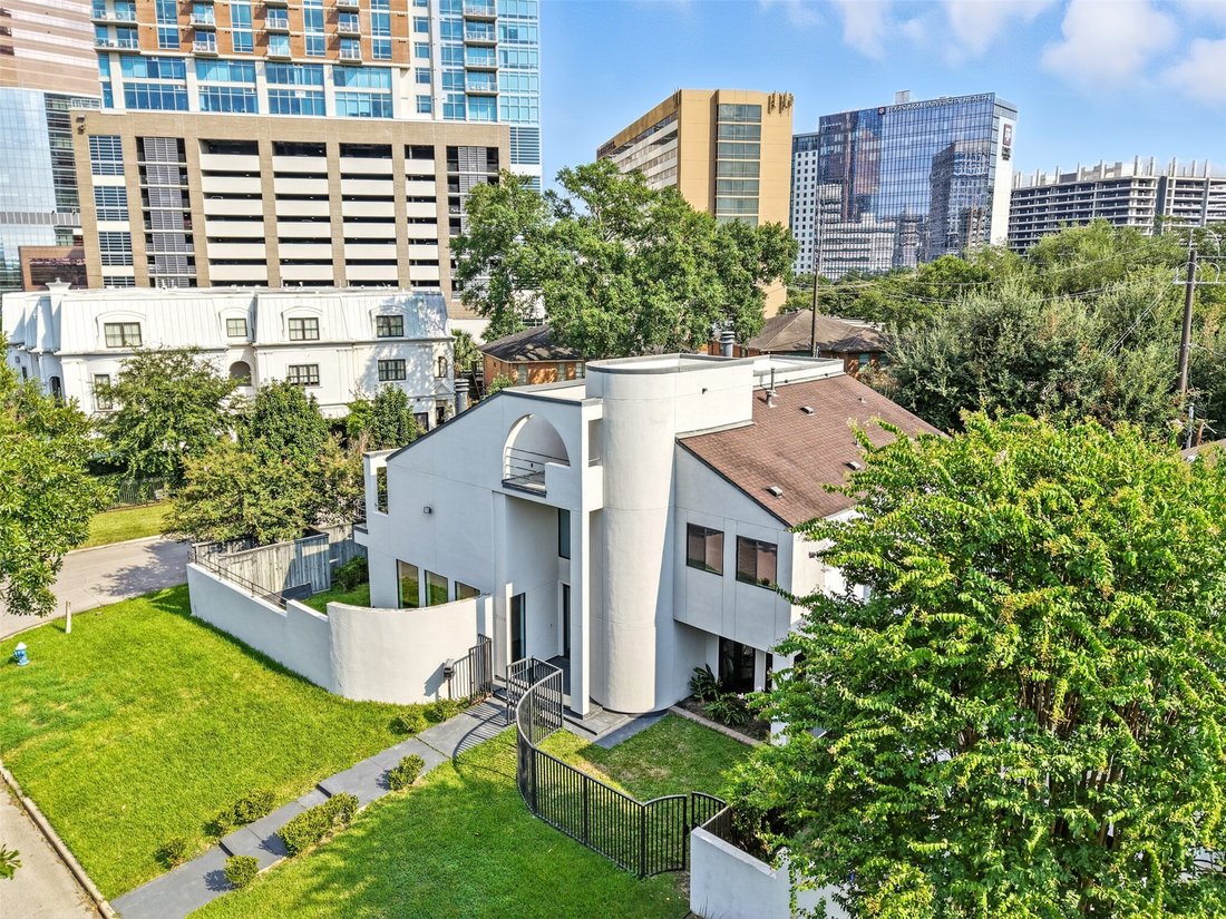 House in Houston, Texas, United States 2 - 17344733