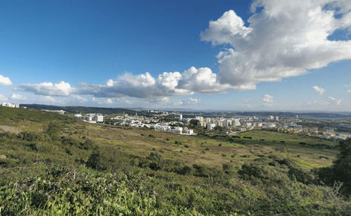 Land in Venteira, Lisbon, Portugal 1