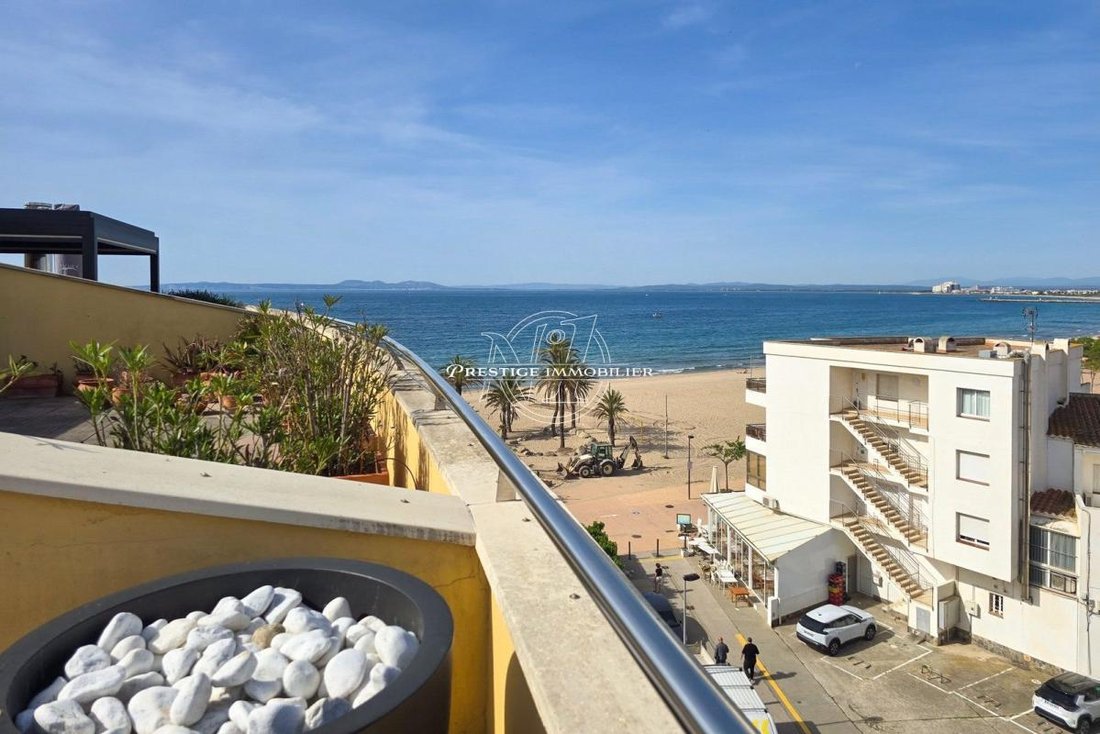Apartment in Roses, Catalonia, Spain 2 - 17344001
