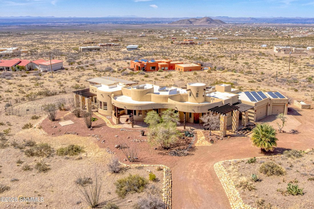 House in Las Cruces, New Mexico, United States 2 - 17338422