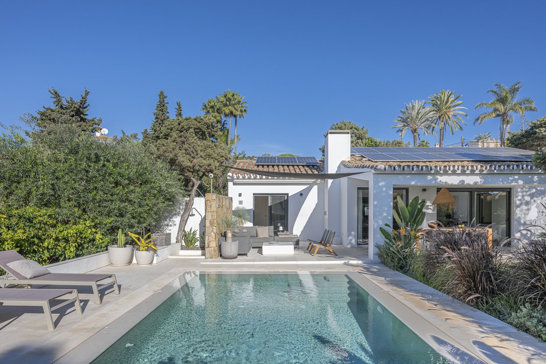 Villa in Elviria-Cabopino, Marbella, Spain 4 - 17345110