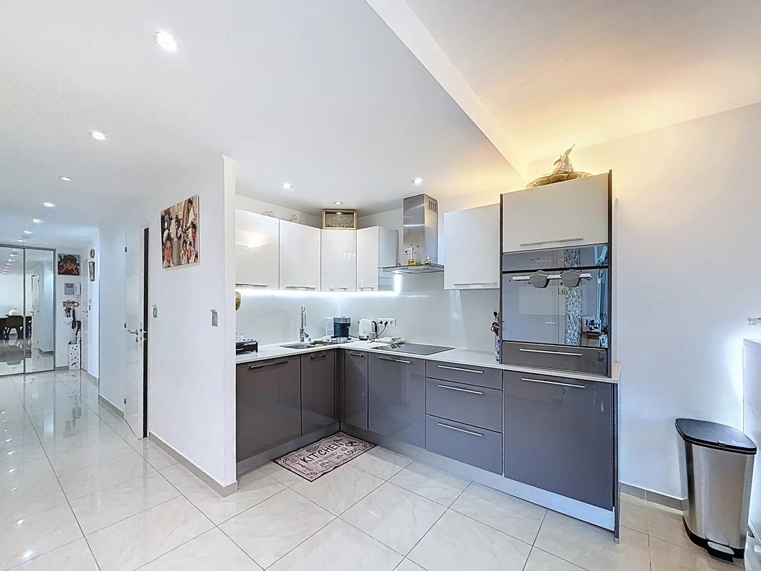 Apartment in La Source, Cannes, France 5 - 17344844