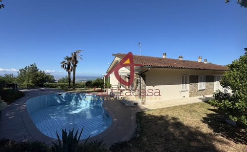 Villa en Larciano, Toscana, Italia 1