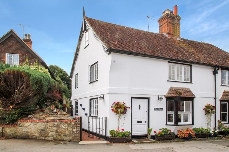 House in Shere, England 1 - 17340856