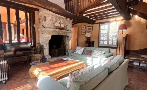 For Sale – Press House In A Peaceful Environment Near Pont L'evêque 14130