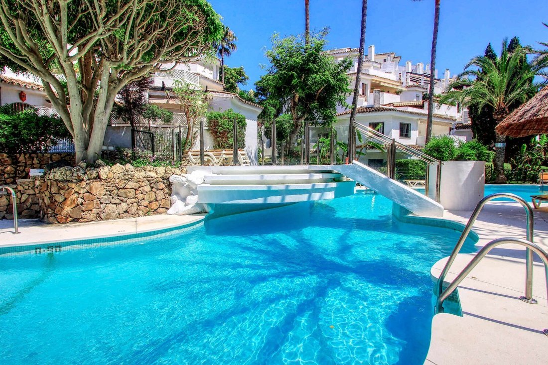 Apartment in Elviria-Cabopino, Marbella, Spain 1 - 17338738