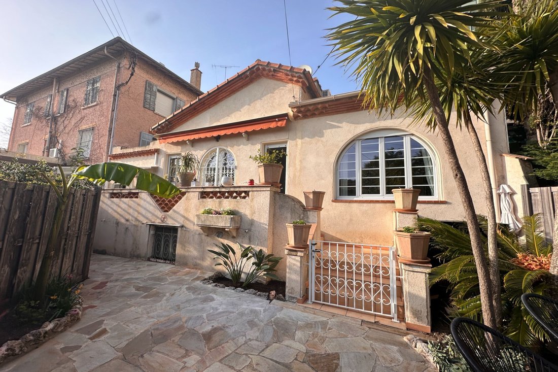 Villa in Juan les Pins-Gallice, Antibes, France 1 - 17339717