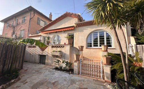 Villa in Juan les Pins-Gallice, Antibes, France 1